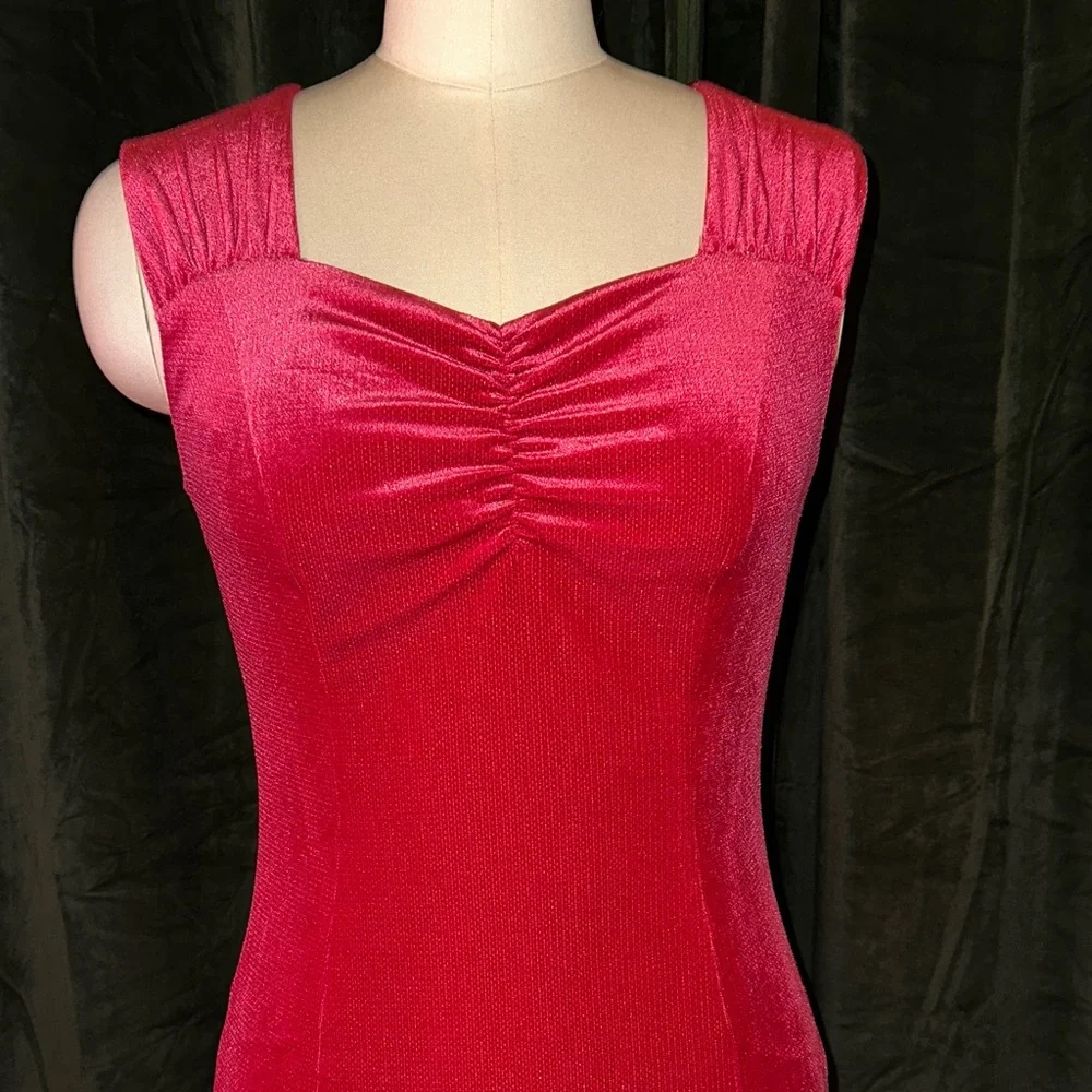 Jessica Rabbit from Rodger Rabbit Sleeveless Dress - Picture 3 of 6